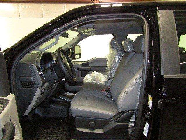 2017 Ford F-250 Super Duty XL Crew Cab 4WD V8